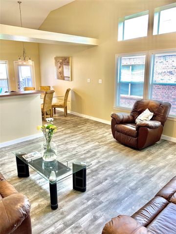 9004 Eastwood Avenue, Cross Roads, TX 76227