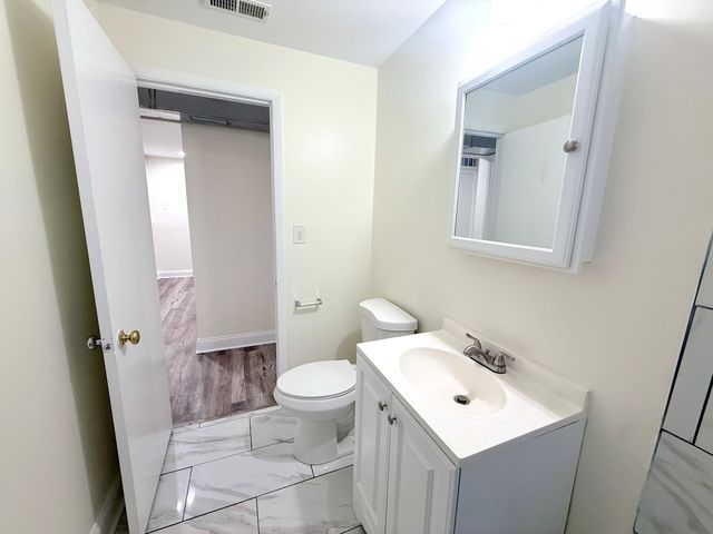 11137 S Emerald Avenue 2N, Chicago, IL 60628