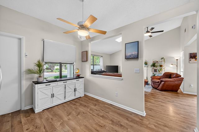 8313 Whitehaven Drive, North Charleston, SC 29420