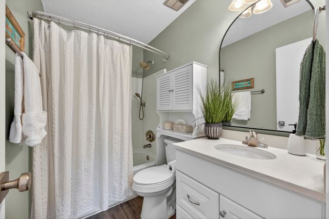 8313 Whitehaven Drive, North Charleston, SC 29420