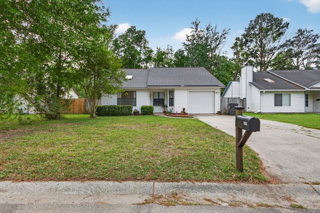 8313 Whitehaven Drive, North Charleston, SC 29420