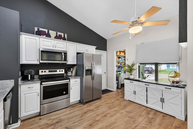 8313 Whitehaven Drive, North Charleston, SC 29420