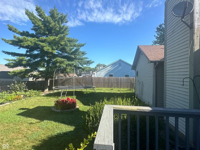 608 Morningside Drive, Whiteland, IN 46184