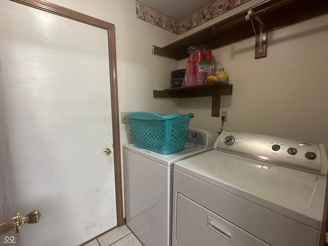 608 Morningside Drive, Whiteland, IN 46184