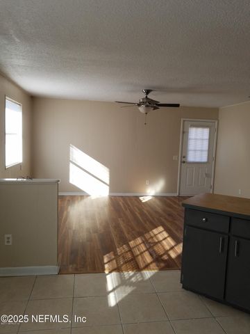 1065 STOCKS Street, Atlantic Beach, FL 32233