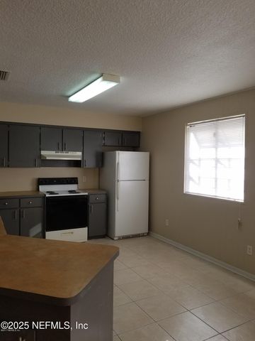 1065 STOCKS Street, Atlantic Beach, FL 32233