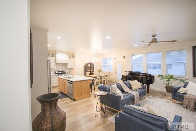 4900 Torcello Drive, Ammon, ID 83406