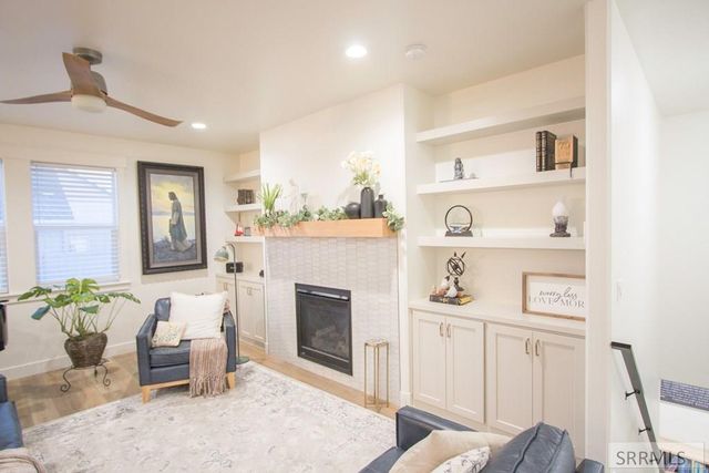 4900 Torcello Drive, Ammon, ID 83406