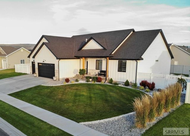 4900 Torcello Drive, Ammon, ID 83406