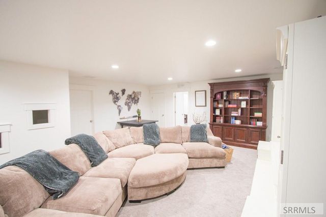 4900 Torcello Drive, Ammon, ID 83406