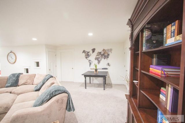 4900 Torcello Drive, Ammon, ID 83406