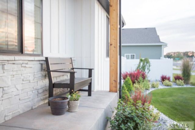 4900 Torcello Drive, Ammon, ID 83406
