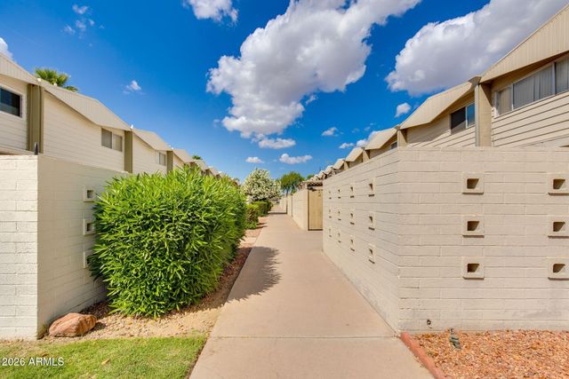 815 N HAYDEN Road B4, Scottsdale, AZ 85257
