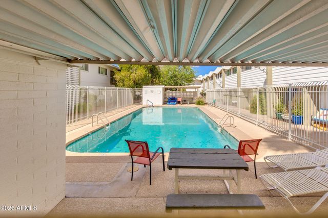 815 N HAYDEN Road B4, Scottsdale, AZ 85257