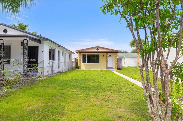619 N D Street, Lake Worth, FL 33460