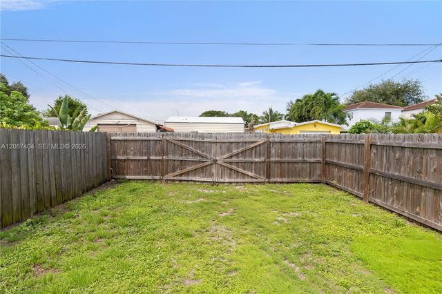 619 N D Street, Lake Worth, FL 33460