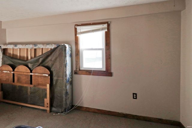 756 Delphi Avenue, Frankfort, IN 46041