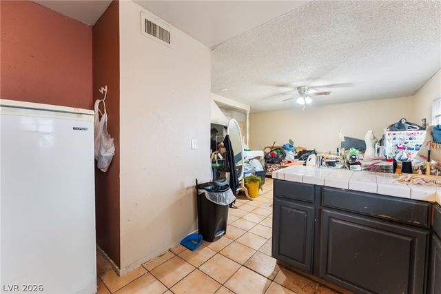 828 Sagman Street, Las Vegas, NV 89101