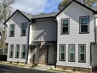 195 W Lake NW Avenue 1, Atlanta, GA 30314