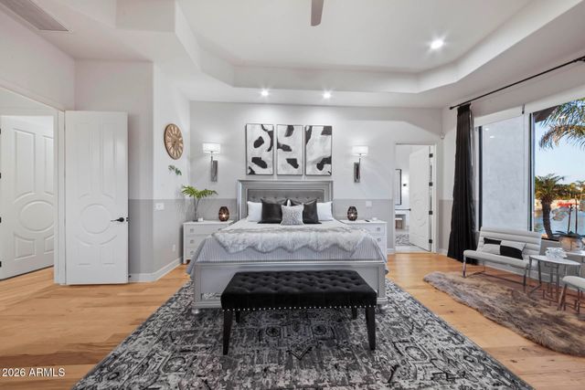 5229 W LONE CACTUS Drive, Glendale, AZ 85308