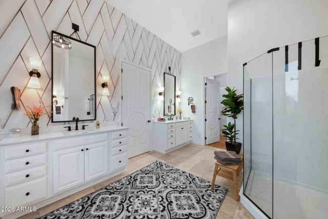 5229 W LONE CACTUS Drive, Glendale, AZ 85308