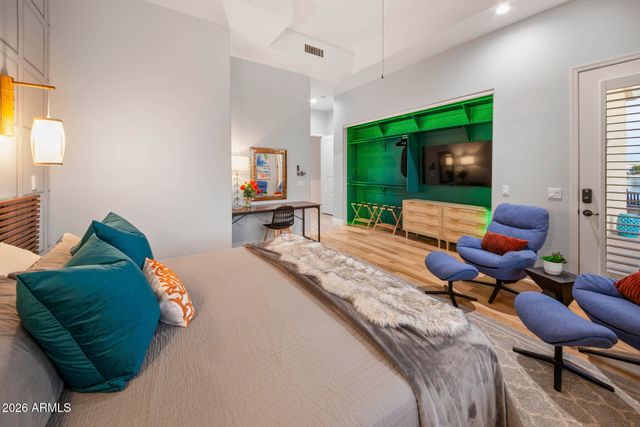 5229 W LONE CACTUS Drive, Glendale, AZ 85308