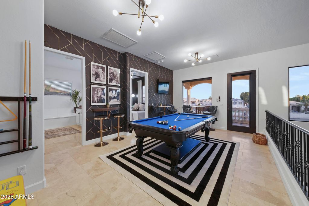 Image 20 of property listing at 5229 W LONE CACTUS Drive, Glendale, AZ 85308