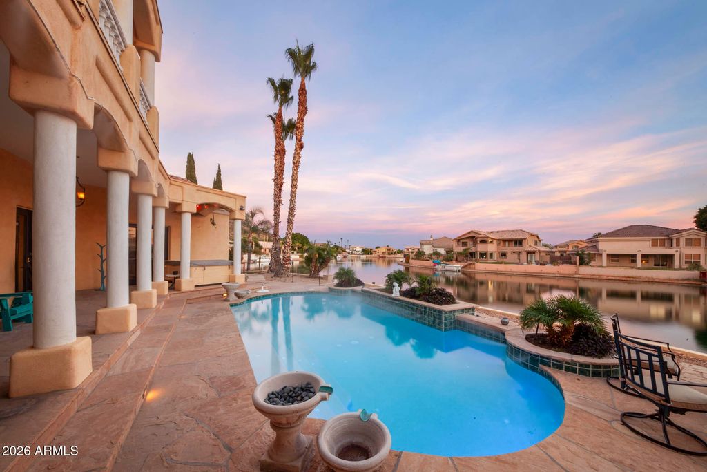 Image 60 of property listing at 5229 W LONE CACTUS Drive, Glendale, AZ 85308