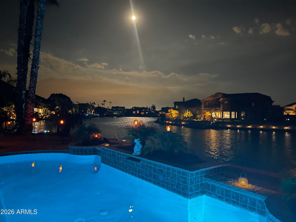 Image 62 of property listing at 5229 W LONE CACTUS Drive, Glendale, AZ 85308