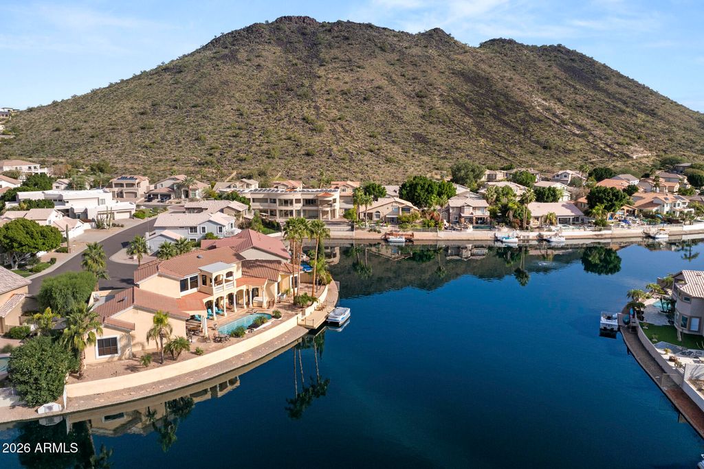 Image 66 of property listing at 5229 W LONE CACTUS Drive, Glendale, AZ 85308