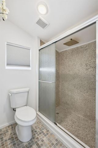 8514 N BRANCH AVENUE, Tampa, FL 33604