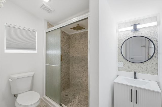 8514 N BRANCH AVENUE, Tampa, FL 33604