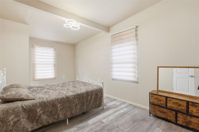 8514 N BRANCH AVENUE, Tampa, FL 33604