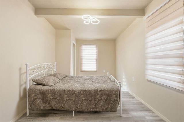 8514 N BRANCH AVENUE, Tampa, FL 33604