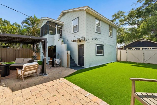 1011 14TH STREET N, St Petersburg, FL 33705
