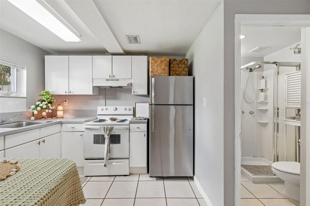 1011 14TH STREET N, St Petersburg, FL 33705