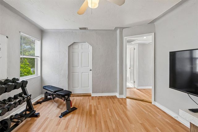 1011 14TH STREET N, St Petersburg, FL 33705