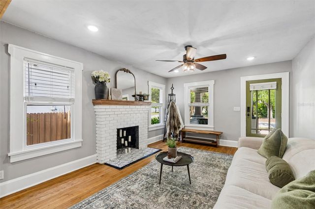 1011 14TH STREET N, St Petersburg, FL 33705