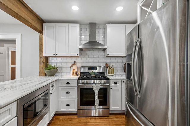 1011 14TH STREET N, St Petersburg, FL 33705