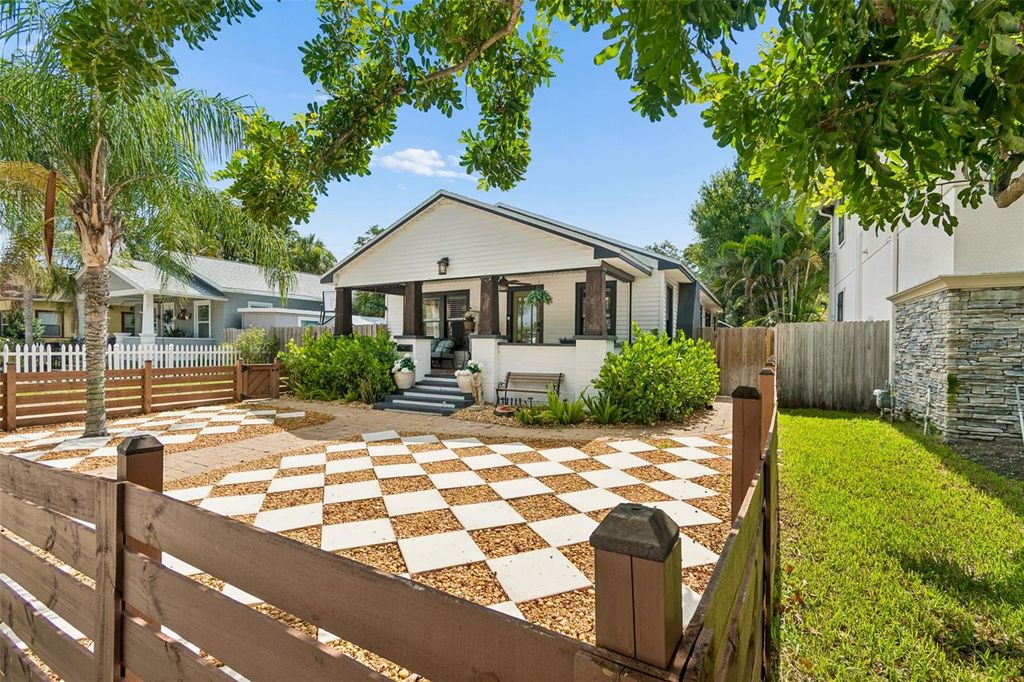 1011 14TH STREET N, St Petersburg, FL 33705