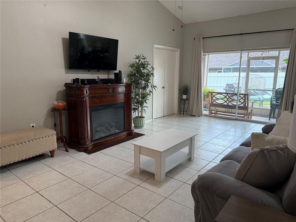 908 45TH STREET E, BRADENTON, FL 34208 — photo 4