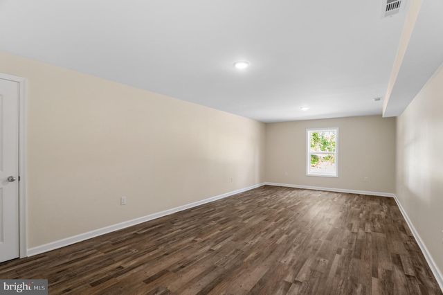 292 DAWN LN, Harpers Ferry, WV 25425