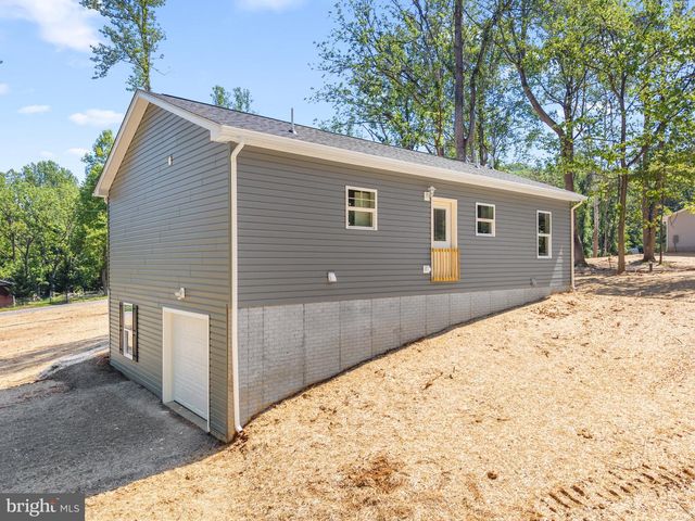292 DAWN LN, Harpers Ferry, WV 25425