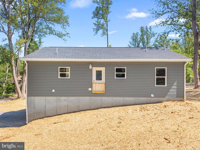 292 DAWN LN, Harpers Ferry, WV 25425