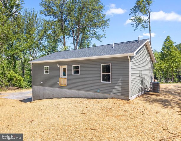 292 DAWN LN, Harpers Ferry, WV 25425