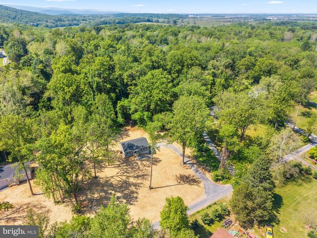 292 DAWN LN, Harpers Ferry, WV 25425