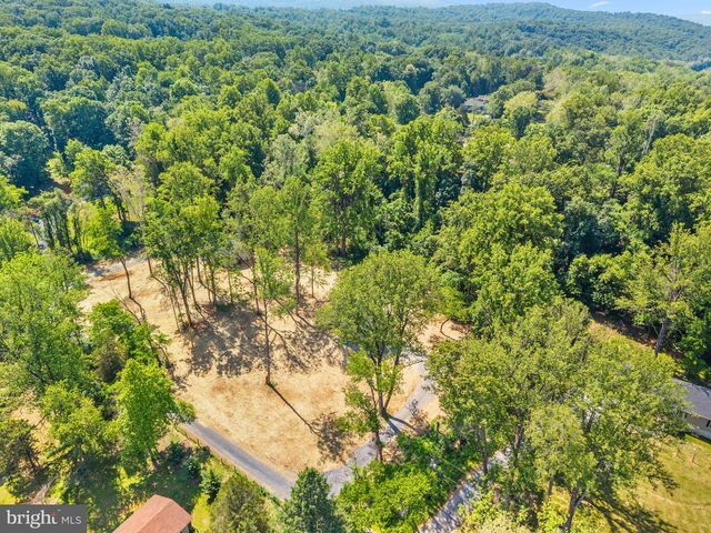 292 DAWN LN, Harpers Ferry, WV 25425
