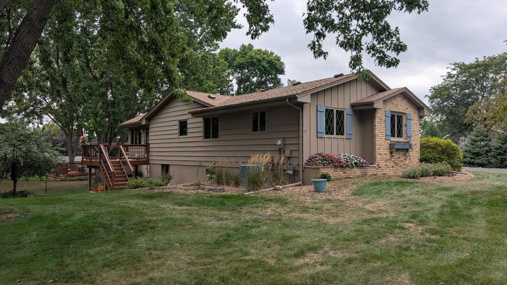 8365 Heather Avenue, Eden Prairie, MN 55347 — photo 3