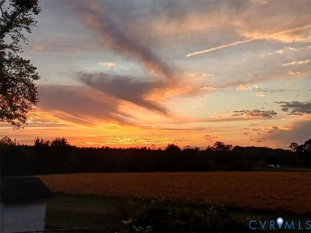 9102 Boydton Plank Rd, North Dinwiddie, VA 23803