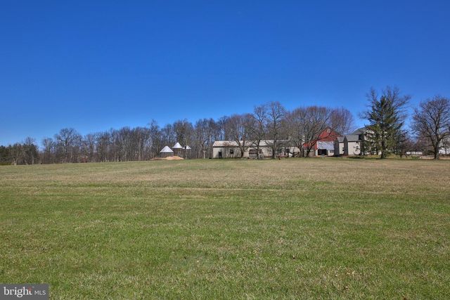 1101 BERTHAS WAY, Perkasie, PA 18944